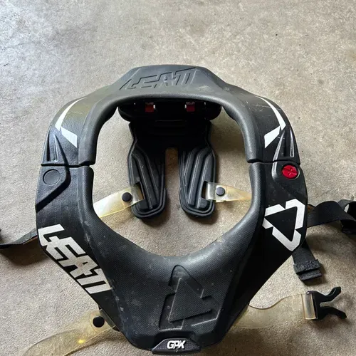 Leatt Neck Brace 5.5