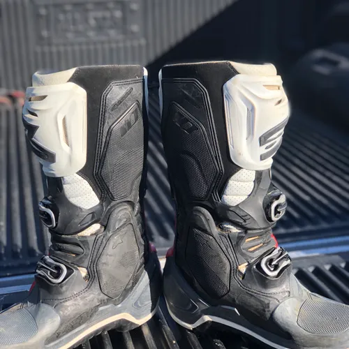 Alpinestar Tech 10