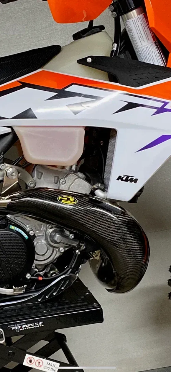 P3 CARBON MAX COVERAGE PIPE GUARD FMF KTM/HUSQ/GAS MODELS - 101082