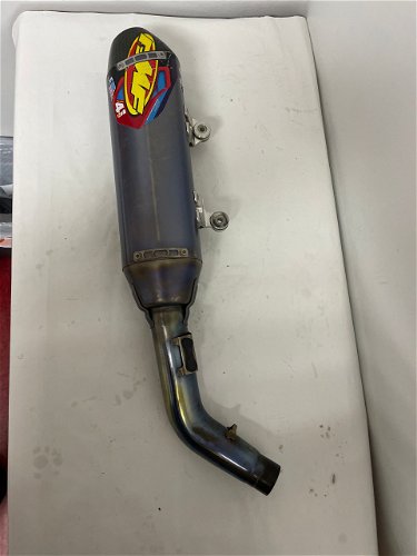 Used FMF SLIP ON EXHAUST WITH CARBON TIP KTM 450
MX10003 