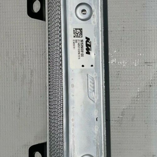 USED KTM RIGHT SIDE RADIATOR (50535008100)