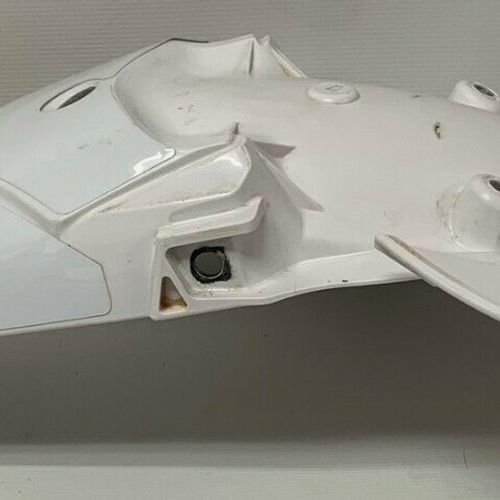 YAMAHA REAR FENDER - WHITE - (BR9-21610-00-00)