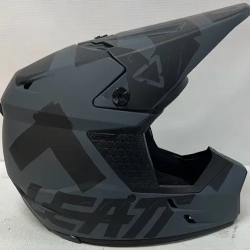 USED LEATT MOTO 3.5 V22 HELMET - GHOST - SIZE SMALL
