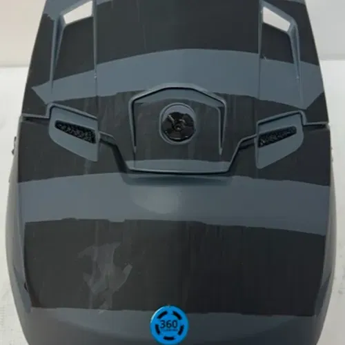 USED LEATT MOTO 3.5 V22 HELMET - GHOST - SIZE SMALL