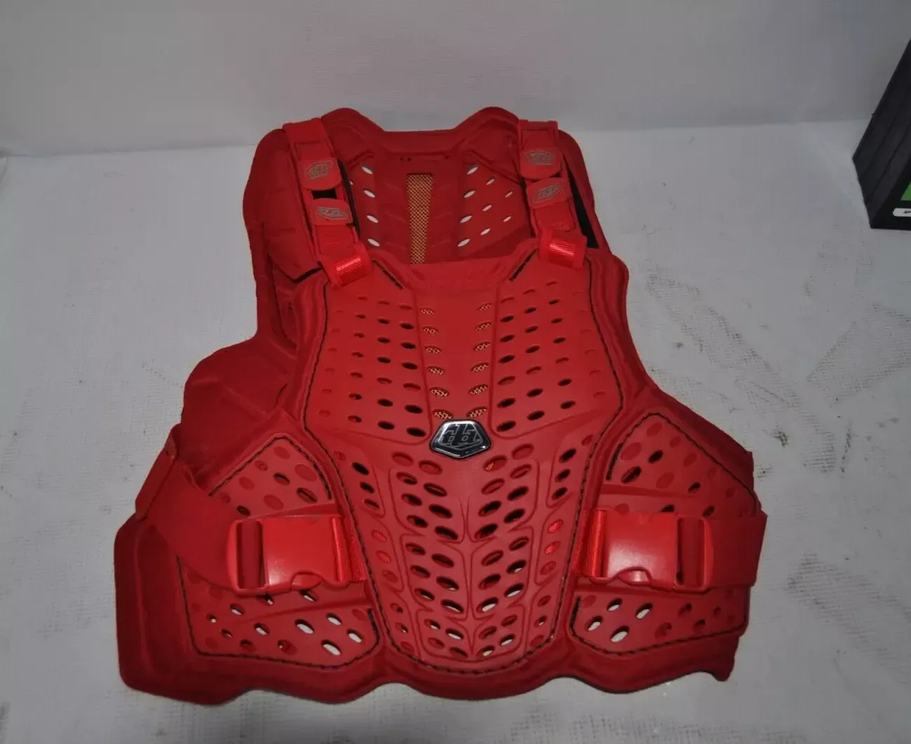 USED ROCKFIGHT RED ADULT XS CHEST PROTECTER-582003021-EB1479