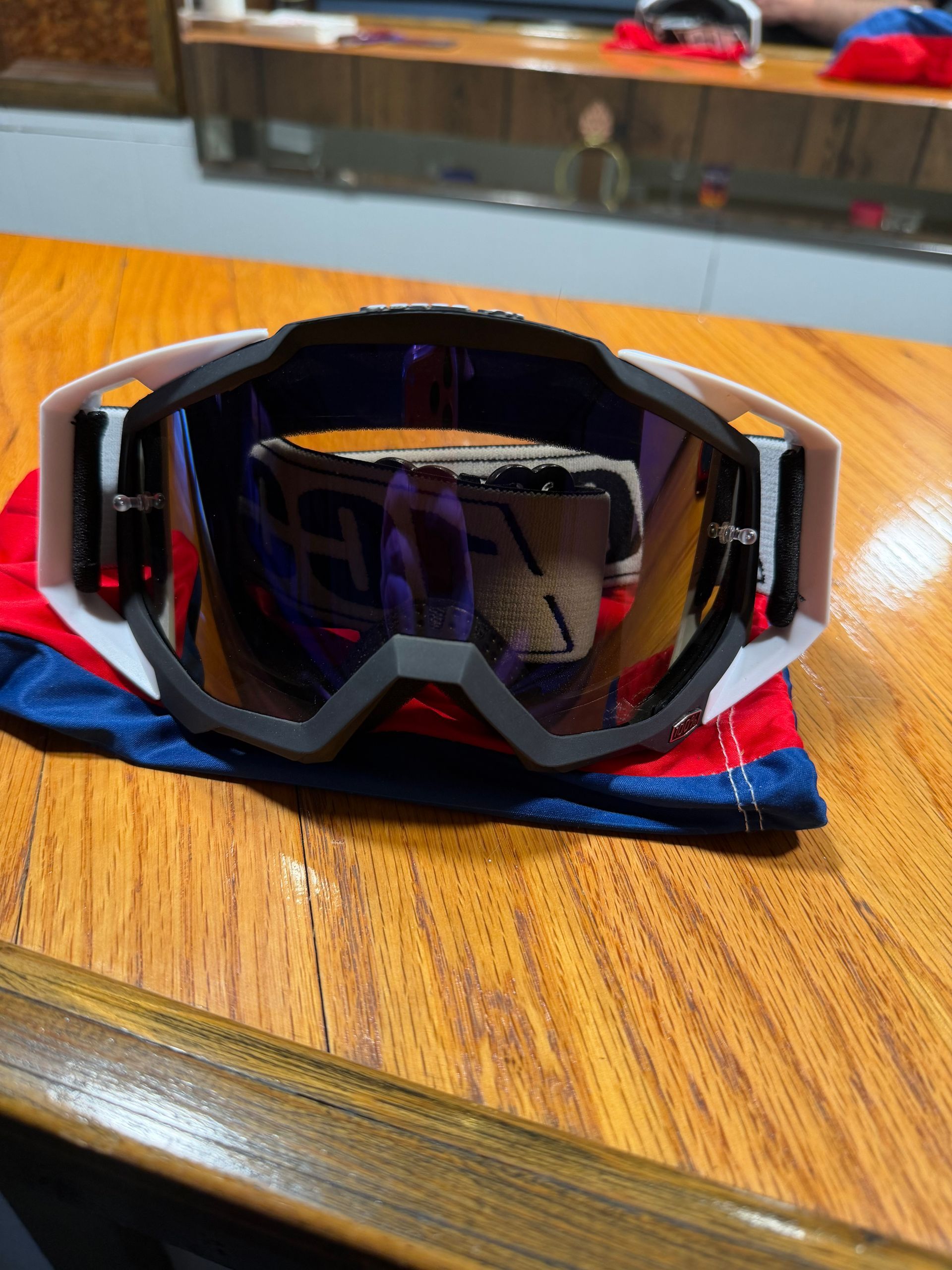 100% Strata 2 Goggles - Mirrored Lens