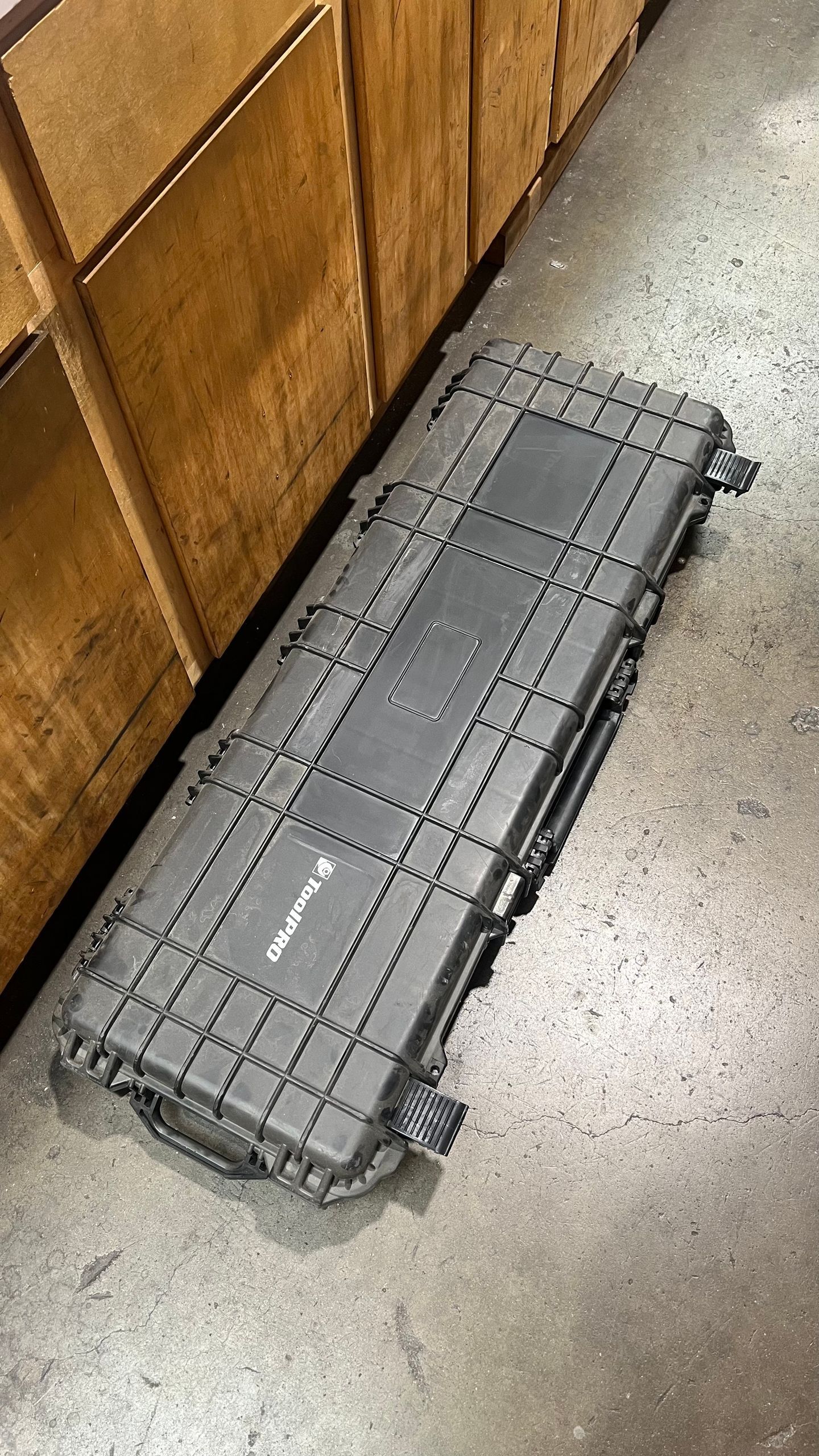 Suspension Hard Shell Plastic Shipping Rifle Gun Box Case