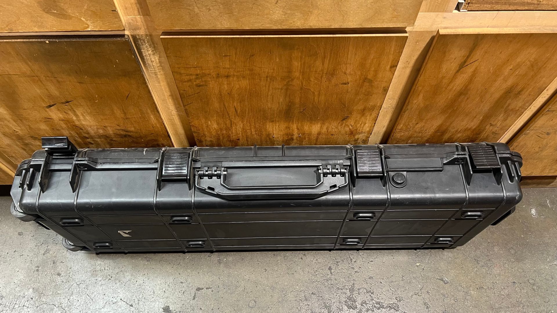 Suspension Hard Shell Plastic Shipping Rifle Gun Box Case