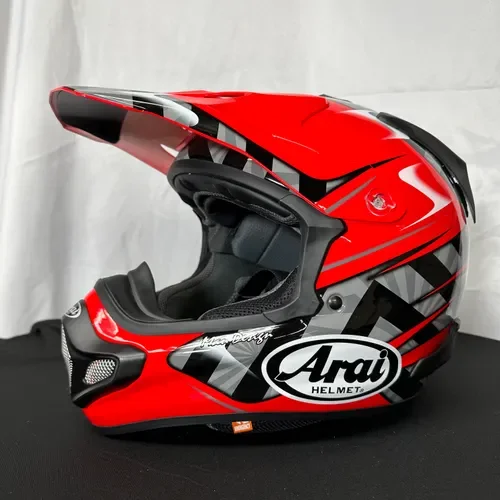 Arai VX-Pro4 Scoop Red Helmet Size Large