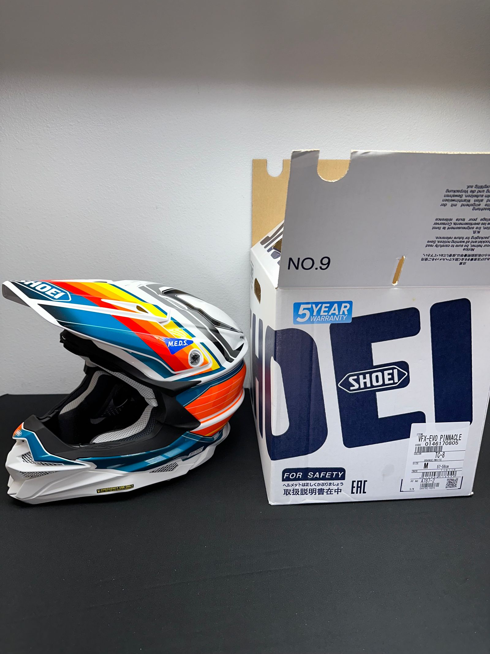 Shoei VFX-EVO Pinnacle TC-8 Orange/White Helmet - Size M