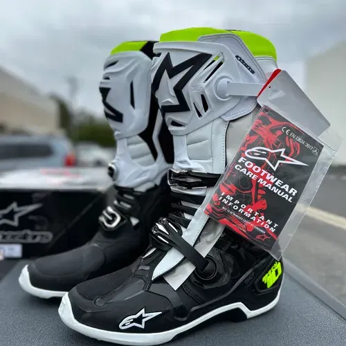Alpinestars Tech 10 Boots Black White Yellow Size 11