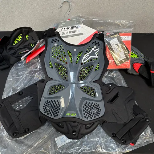 Alpinestars A-10 Full Chest Protector - Black/Red - Size M/L