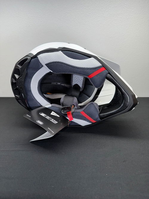 Shoei VFX-EVO Helmet - White - Size Medium - USED / OPEN BOX