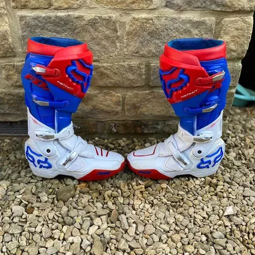 FOX INSTINCT RED WHITE BLUE BOOTS