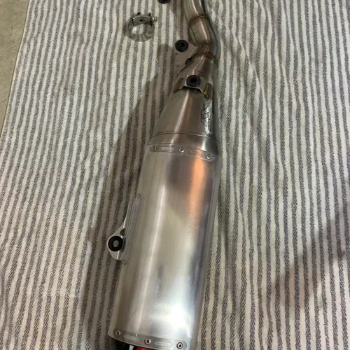 New Yoshimura Rs4 Slip On Exhaust