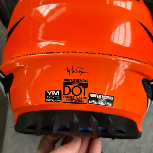 TLD Helmet 