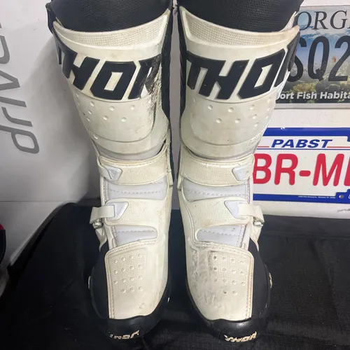 Thor Boots - Size 9