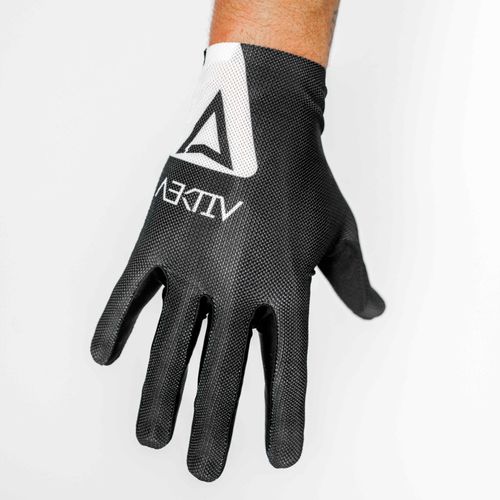 Aurora Electric Black Gloves