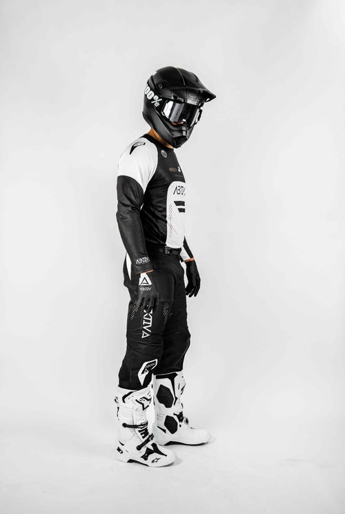 Aurora Electric Black Pants