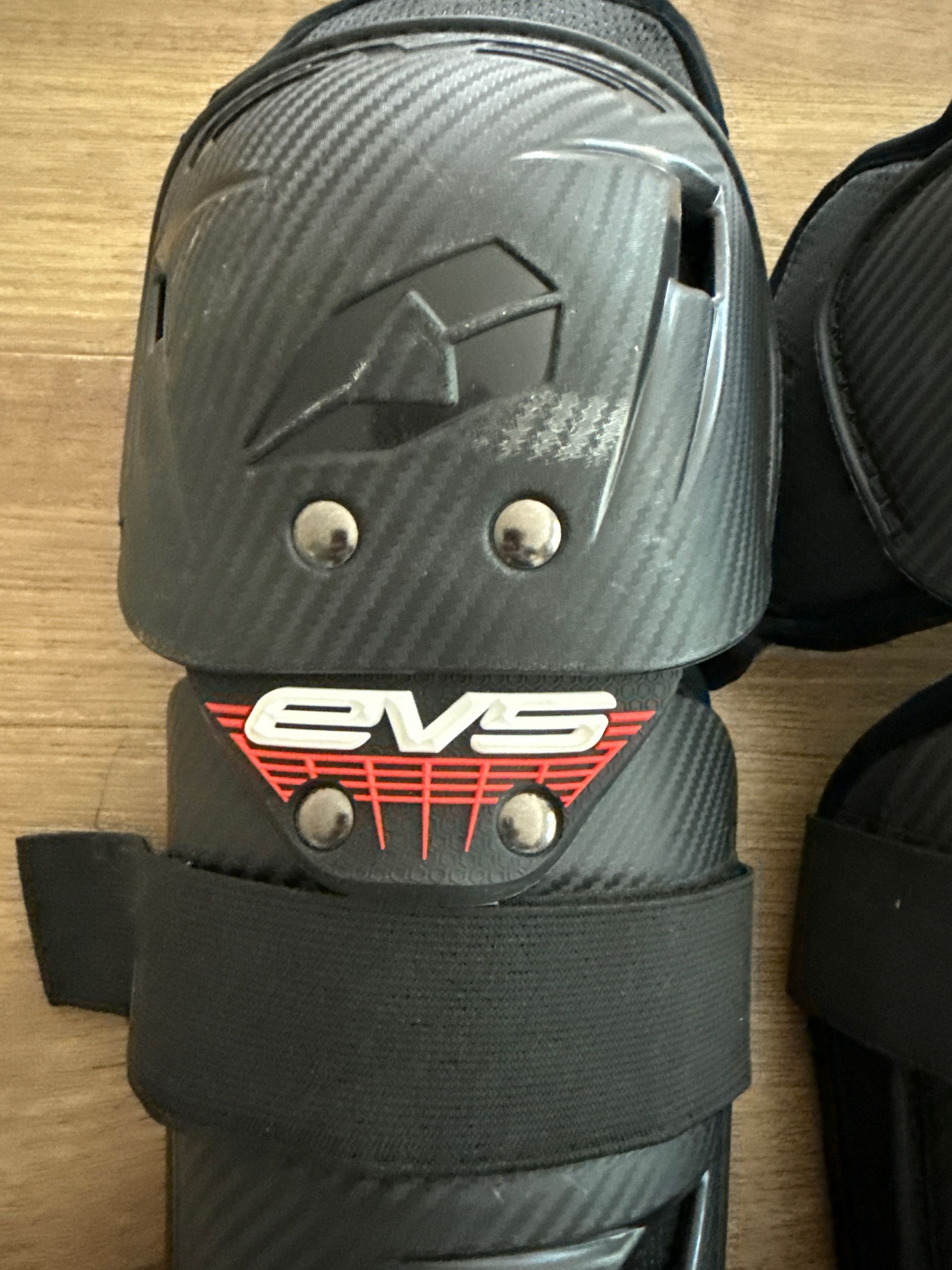 EVS Option Knee guard 