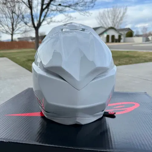 Bell Moto 10 Custom Painted ALL WHITE Helmet Size Medium 