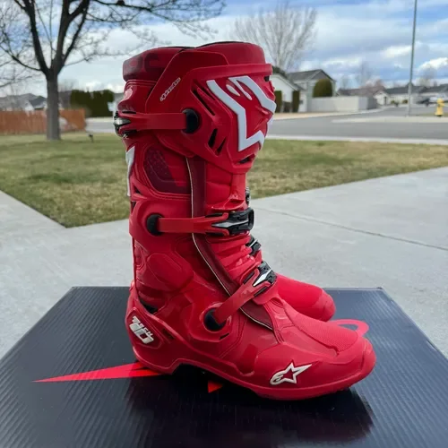 Alpinestars Tech 10 Red Boots NEW Size 9