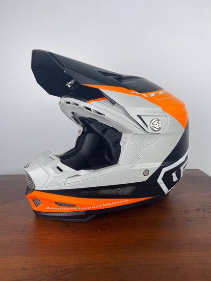 6D ATR-2 Quadrant Orange/Black/Grey - Small