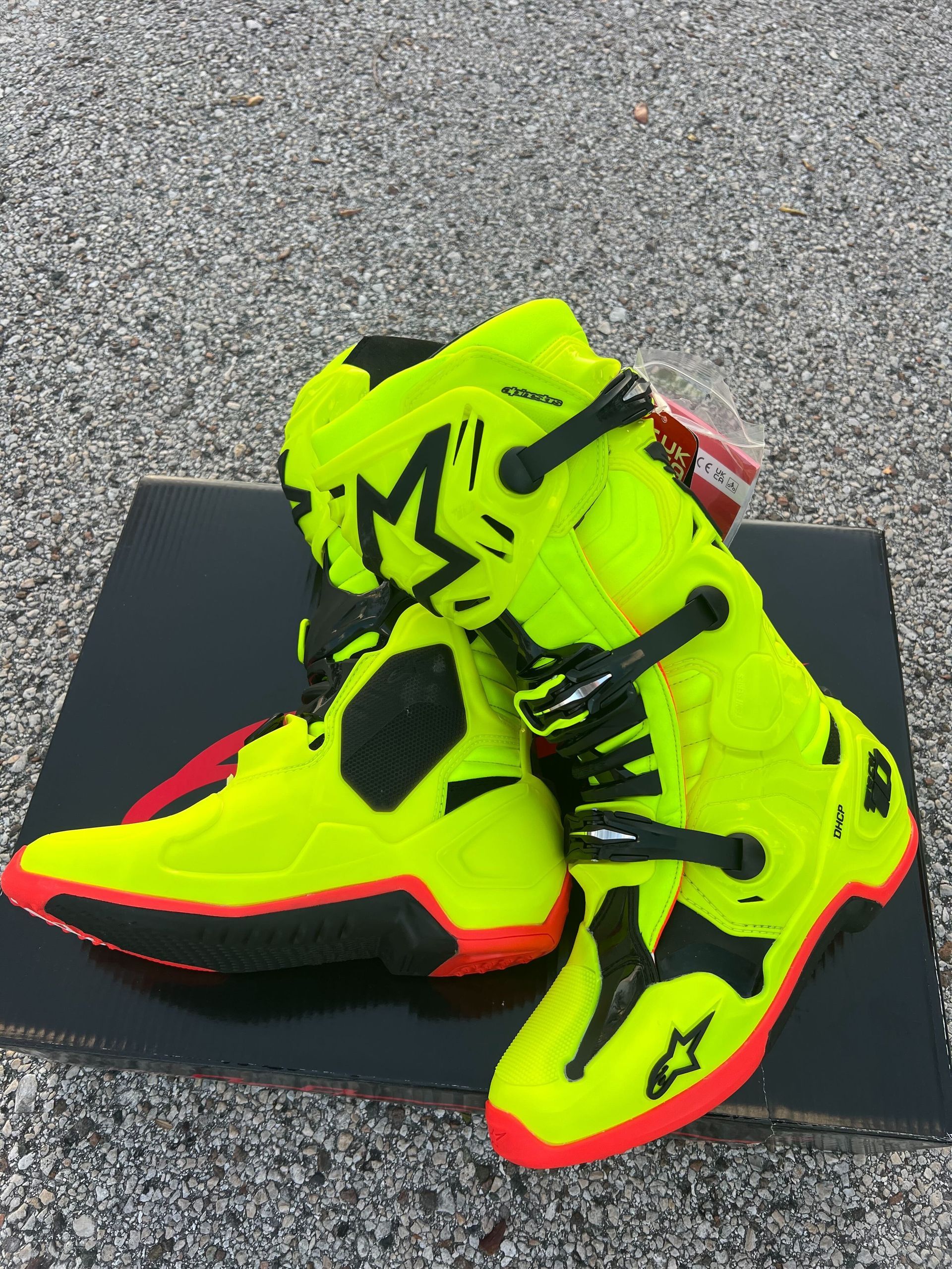 SK♡T Alpinestars Tech 10 Limited Edition Angel Colorway Size 11