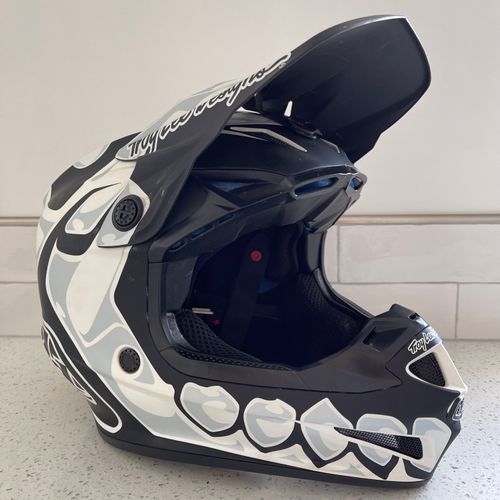 Tld sales skully helmet