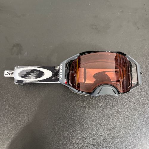 Oakley Airbrake MX Goggles W/ Prizm Lens - NEW