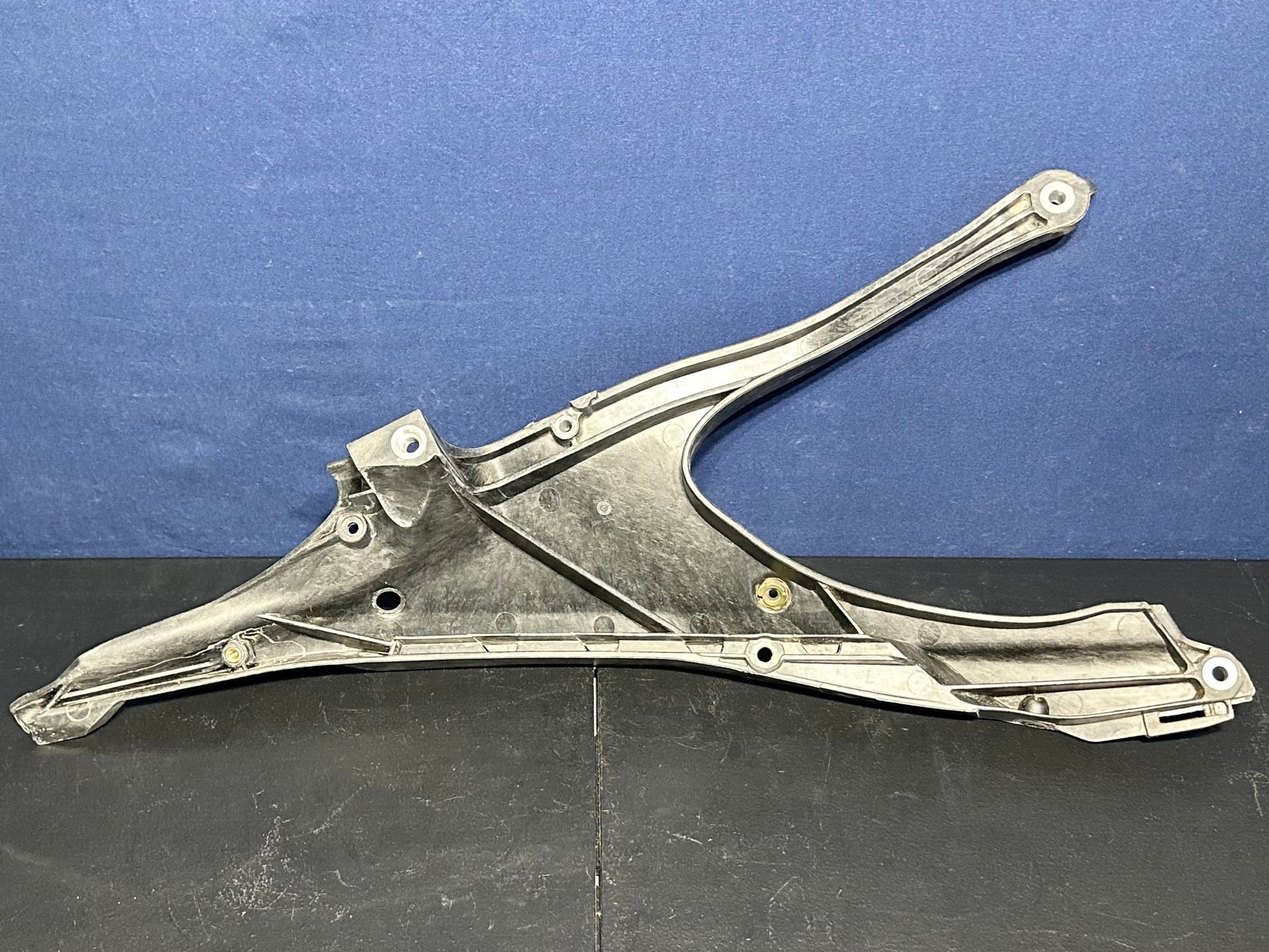 2019-2023 Husqvarna Oem Left Side Composite Subframe 25103002144 Rear Sub Frame