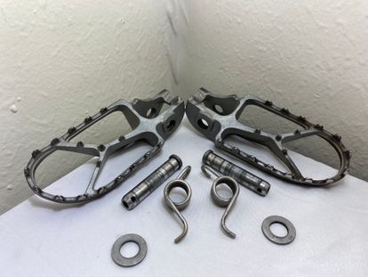 2016 KTM 450 SX-F Oem Footpegs 2016-2022 Footrests Pegs SX FC Husqvarna GasGas 