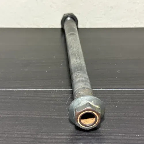 1998 Yamaha Yz125 Oem Rear Axle 3JD-25381-01-00 Wheel Bolt 1998 Yamaha Yz125 Oem Rear Axle 3JD-25381-01-00 Wheel Bolt