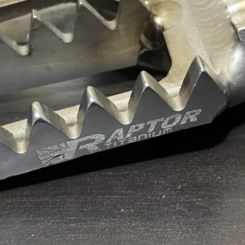 Raptor Titanium Footpegs For KTM Husqvarna & GasGas 16-23 Apex SX Pegs