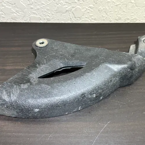 2019 Yamaha Yz450f Oem Rear Brake Disc Protector 17D-25718-50-00 Rotor Guard Yz