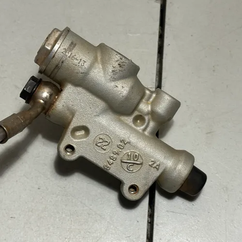 Brembo Rear Brake Master Cylinder 10477650 - Foto 10