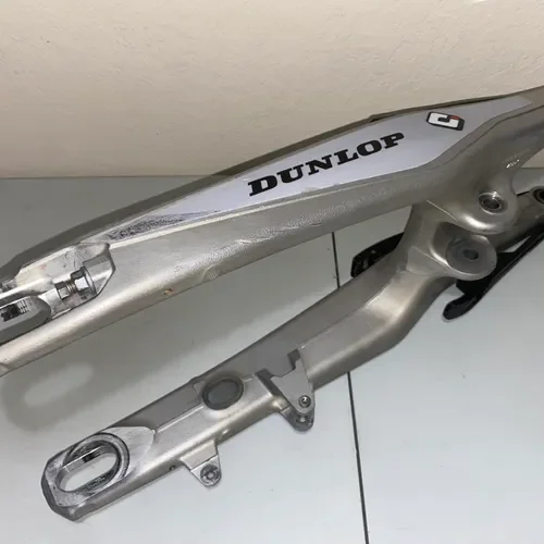 2019 KTM 250 SX-F Oem Swingarm Assembly 79104030200 Rear Swing Arm Suspension SX