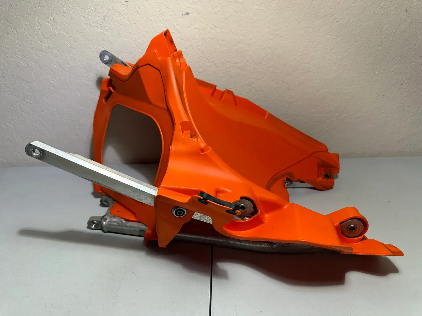 2020.5 KTM 450 SX-F Oem Subframe Airbox Assembly 2019-2022 Rear 