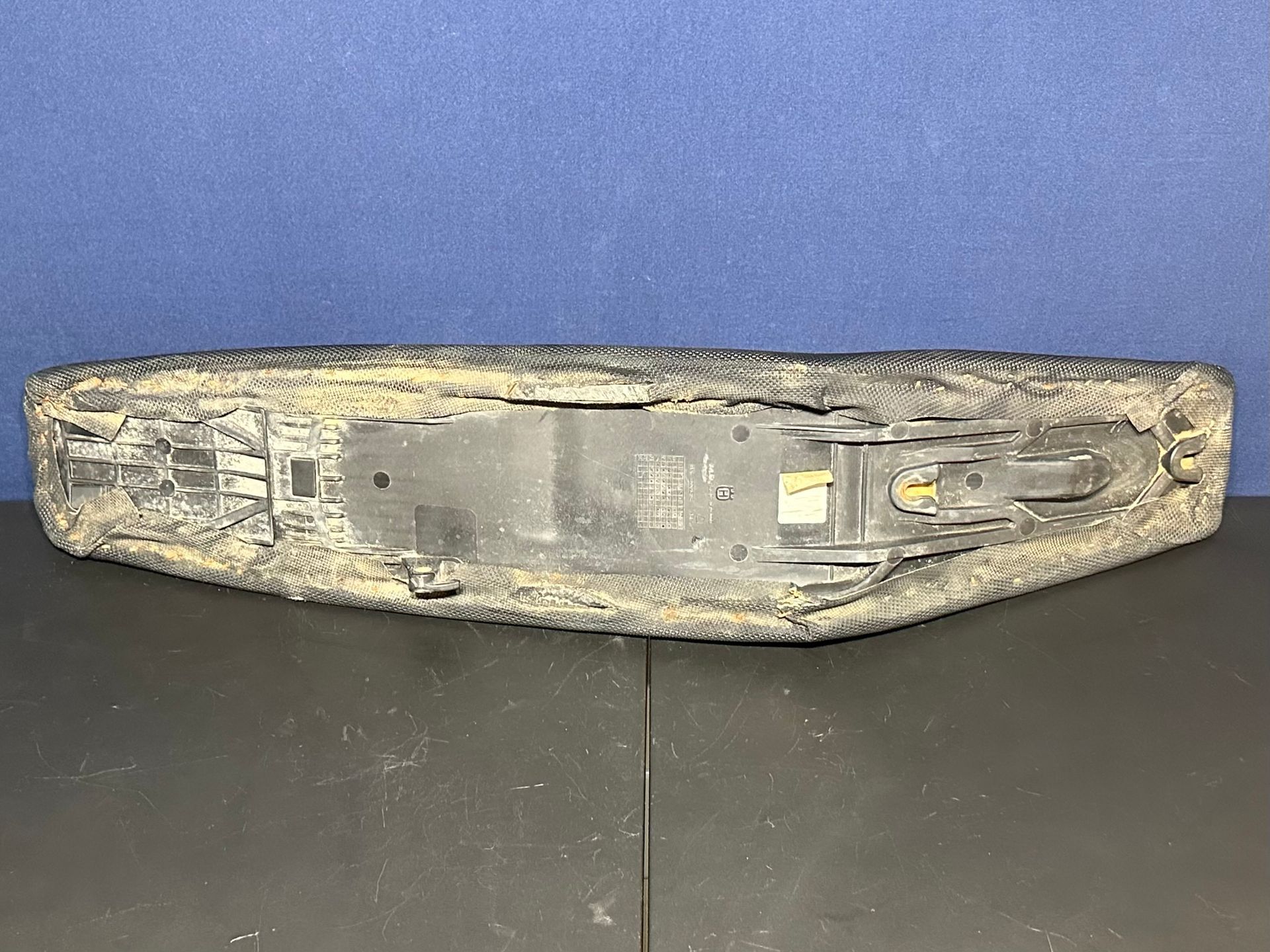 2019-2022 Husqvarna Oem Seat W/ Backyard Design Ribbed Cover 25107040000 Black