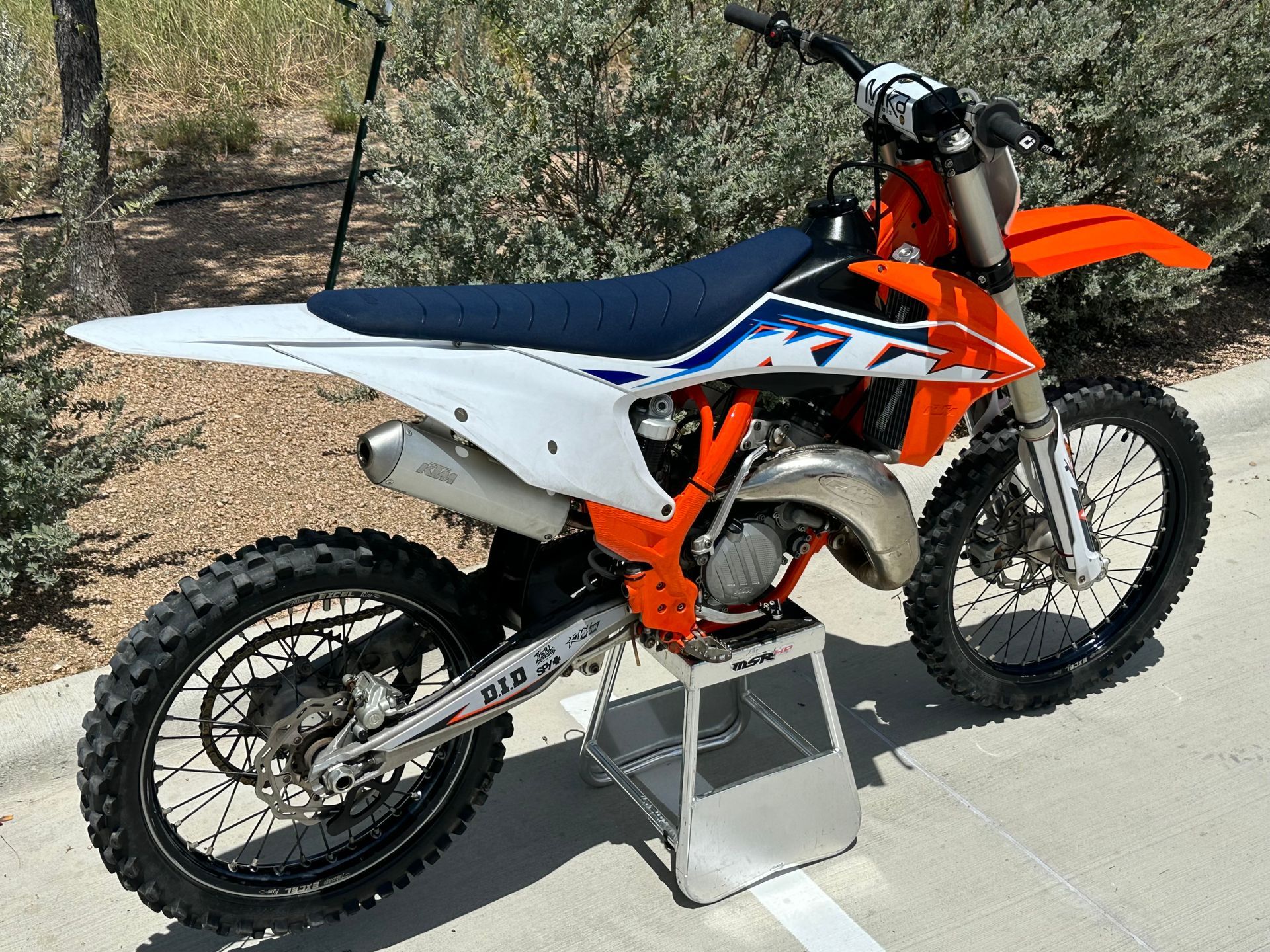 2022 KTM 125 SX Oem Front Axle 2015-2026 Wheel Bolt 79109081033 Husqvarna GasGas