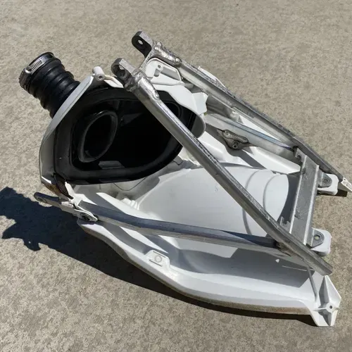 2018 KTM 250 SX-F Oem Rear Sub Frame Airbox Assembly 16-18 