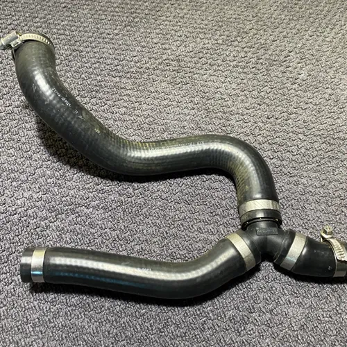 2021 KTM 250 SX-F Oem Cooling Y Pipe Radiator Hoses 2019-2022 Husqvarna FC (B)