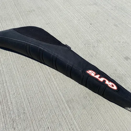  Guts Racing RJ Wing Tall Soft Complete Ribbed Seat for 19-22 KTM Foam Grip SX XC Black