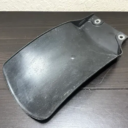 2019 Yamaha Yz450f Oem Mud Flap W/ Screws 3D7-21642-00-00 Yz250f Guard 2008-2023