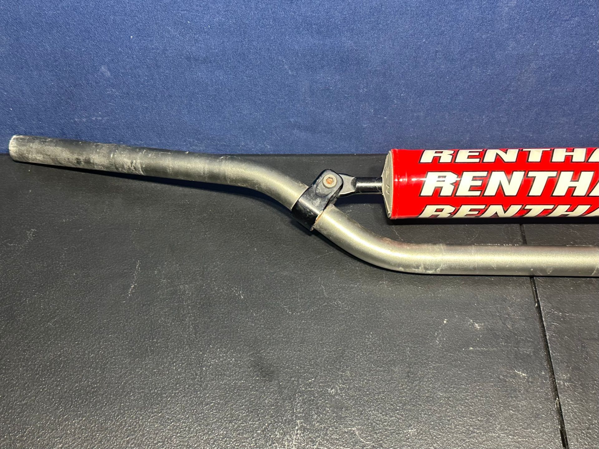 Renthal 7/8 Handlebars Ricky Carmichael Bend 971-08-GR-01-185 Red Bar Pad Crf Cr