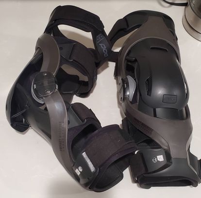 Pod MX Protective Knee Braces - Size L