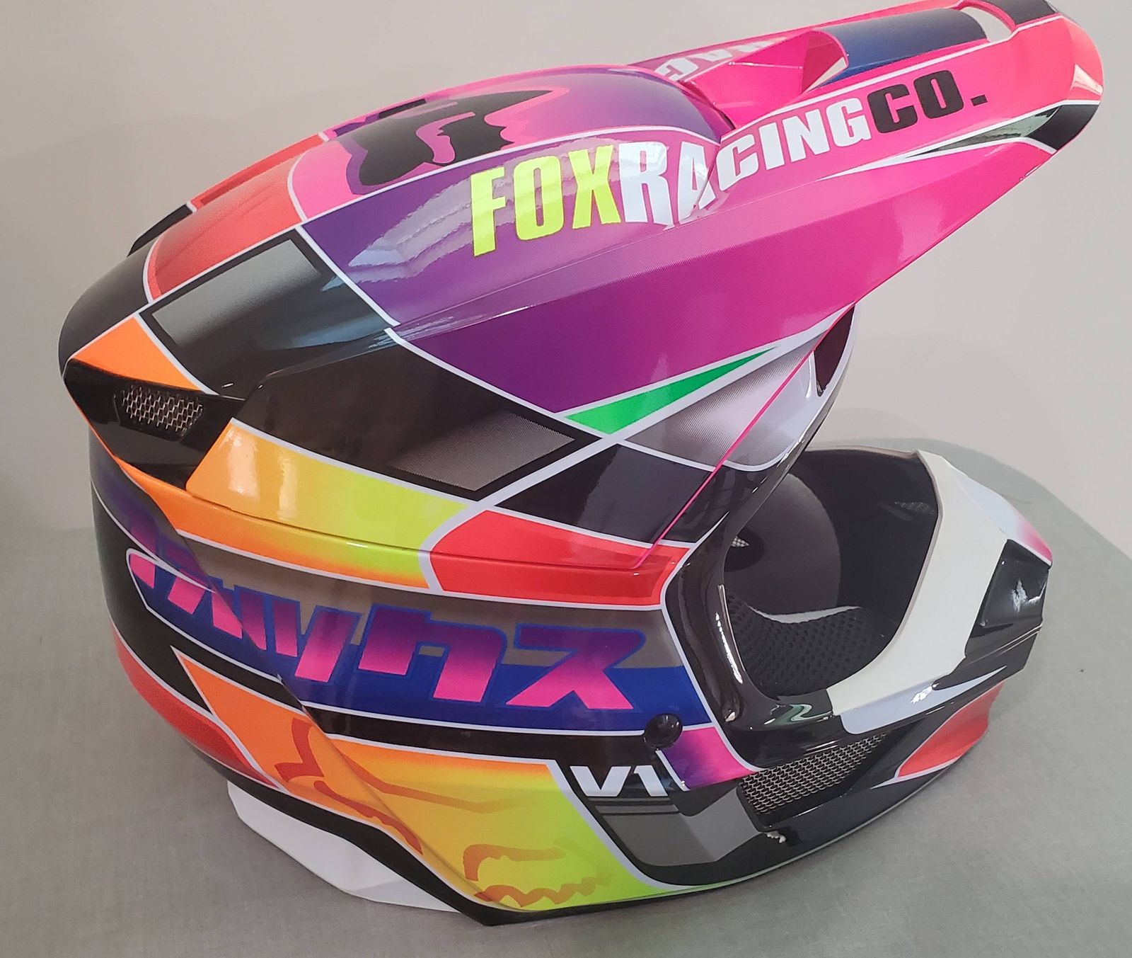 V1 yorr helmet clearance