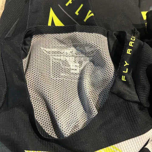 Youth Fly Racing Evo 2.0 Small Jersey 26 Pant 