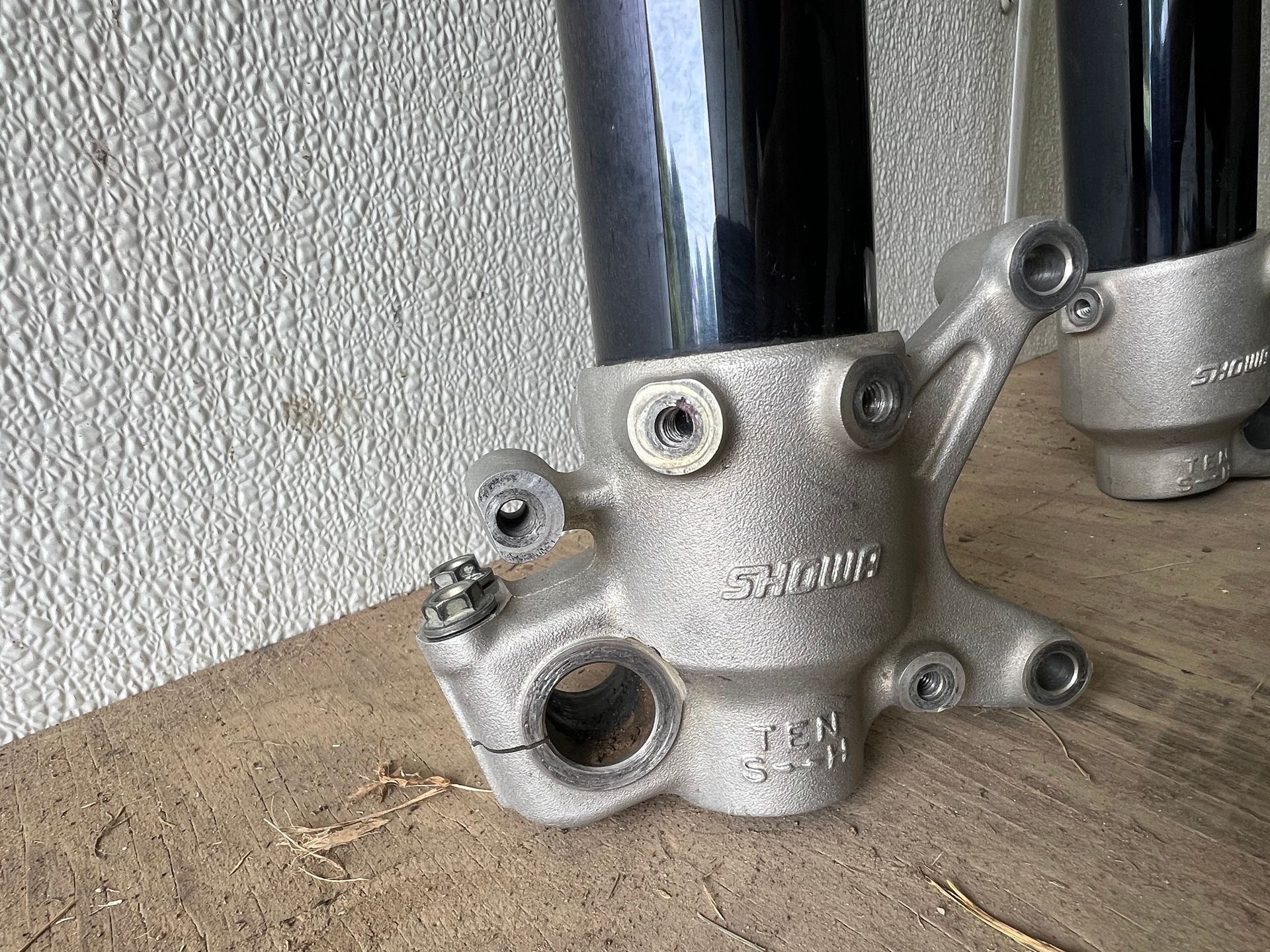 Kashima Forks and Schock For CRF - Showa