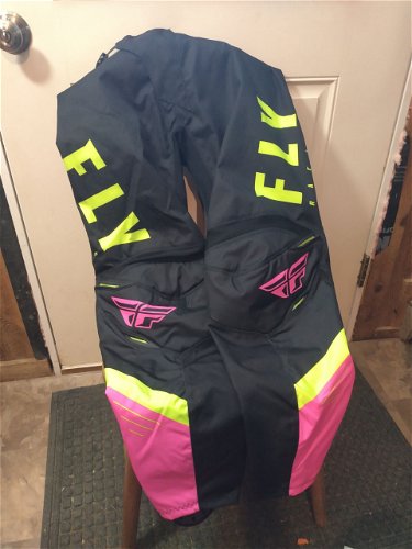 NWT Fly gear combo/100% goggles